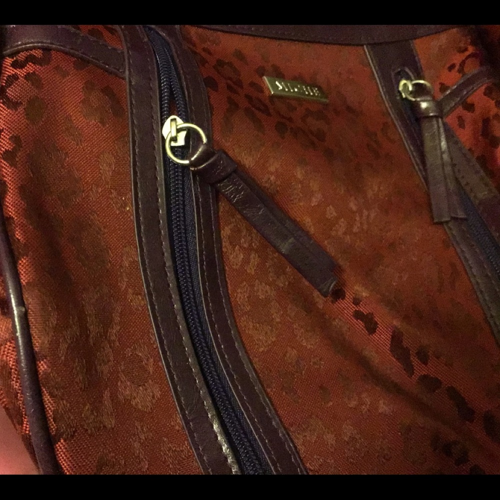 Purse - Picture 2 of 6